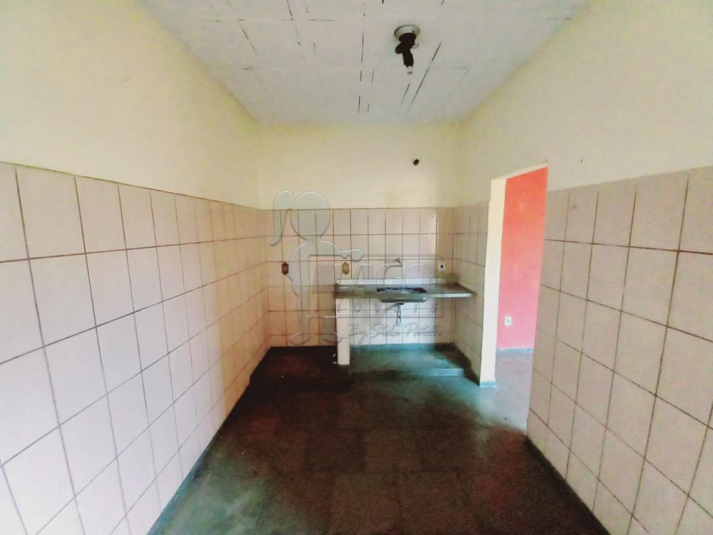 Alugar Casas / Padrão em Ribeirão Preto R$ 700,00 - Foto 3