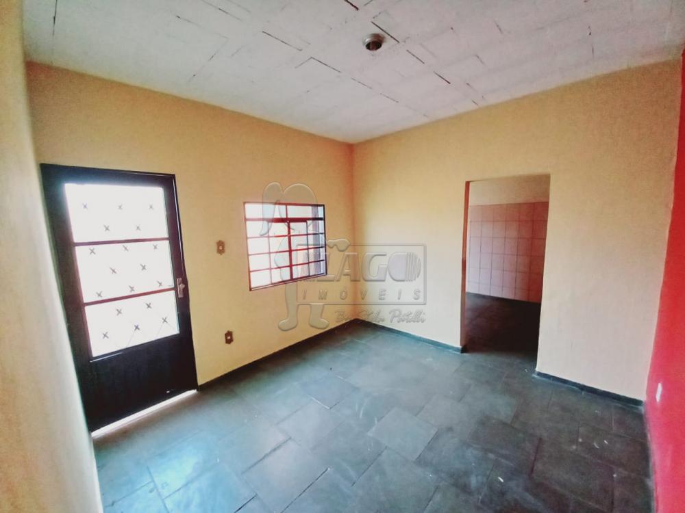 Alugar Casas / Padrão em Ribeirão Preto R$ 700,00 - Foto 1