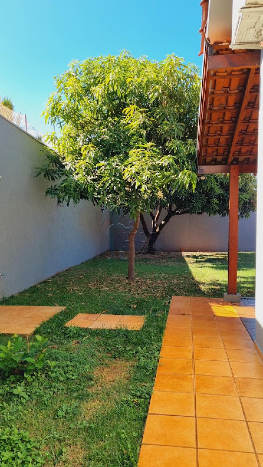 Comprar Casas / Padrão em Ribeirão Preto R$ 950.000,00 - Foto 3