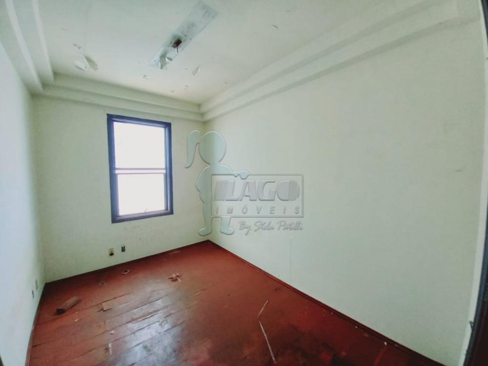 Alugar Comercial / Casa Comercial em Ribeirão Preto R$ 1.800,00 - Foto 8