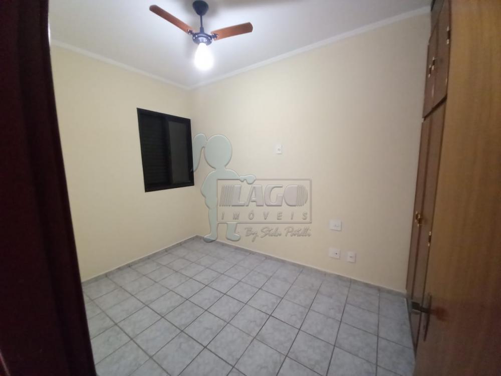 Alugar Apartamentos / Padrão em Ribeirão Preto R$ 1.100,00 - Foto 4