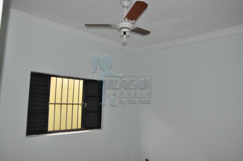 Alugar Casas / Padrão em Ribeirão Preto R$ 900,00 - Foto 9