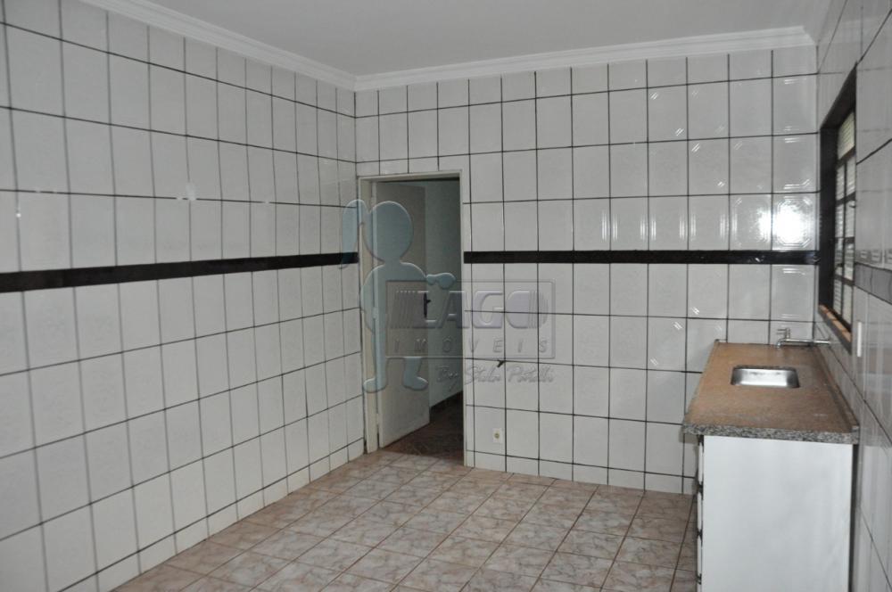 Alugar Casas / Padrão em Ribeirão Preto R$ 900,00 - Foto 13