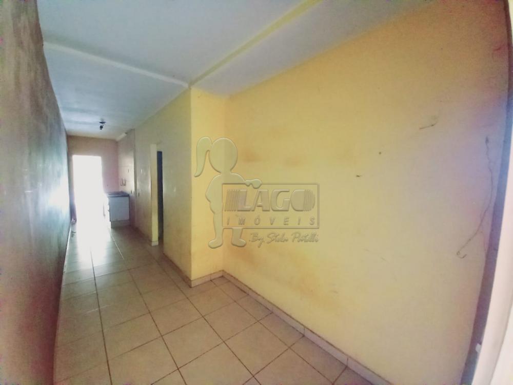 Alugar Casas / Padrão em Ribeirão Preto R$ 850,00 - Foto 9