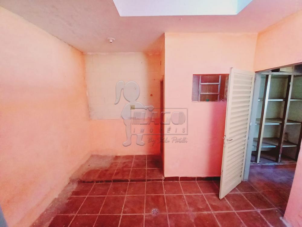 Alugar Casas / Padrão em Ribeirão Preto R$ 800,00 - Foto 7