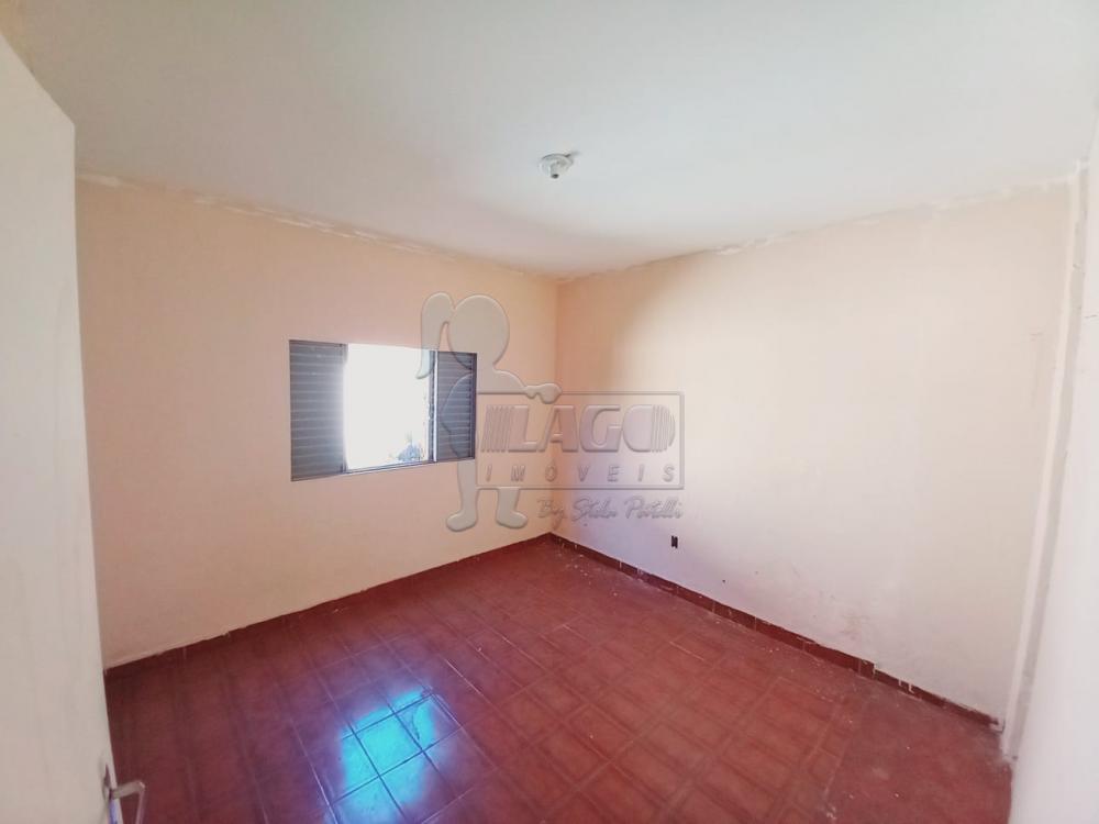 Alugar Casas / Padrão em Ribeirão Preto R$ 800,00 - Foto 1