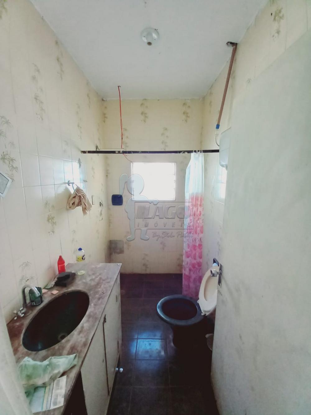 Alugar Casas / Padrão em Ribeirão Preto R$ 800,00 - Foto 6