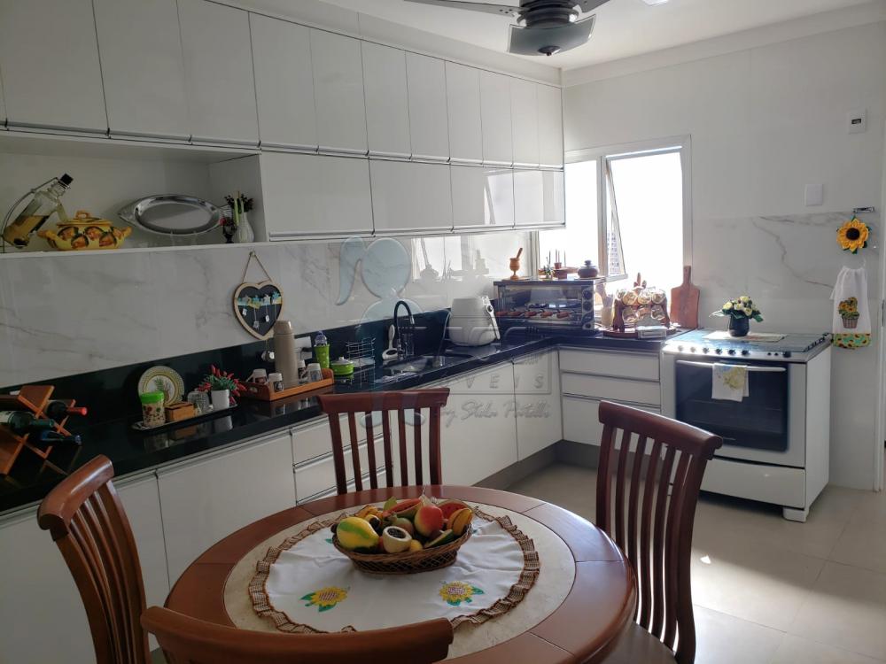 Alugar Apartamentos / Padrão em Ribeirão Preto R$ 2.300,00 - Foto 3