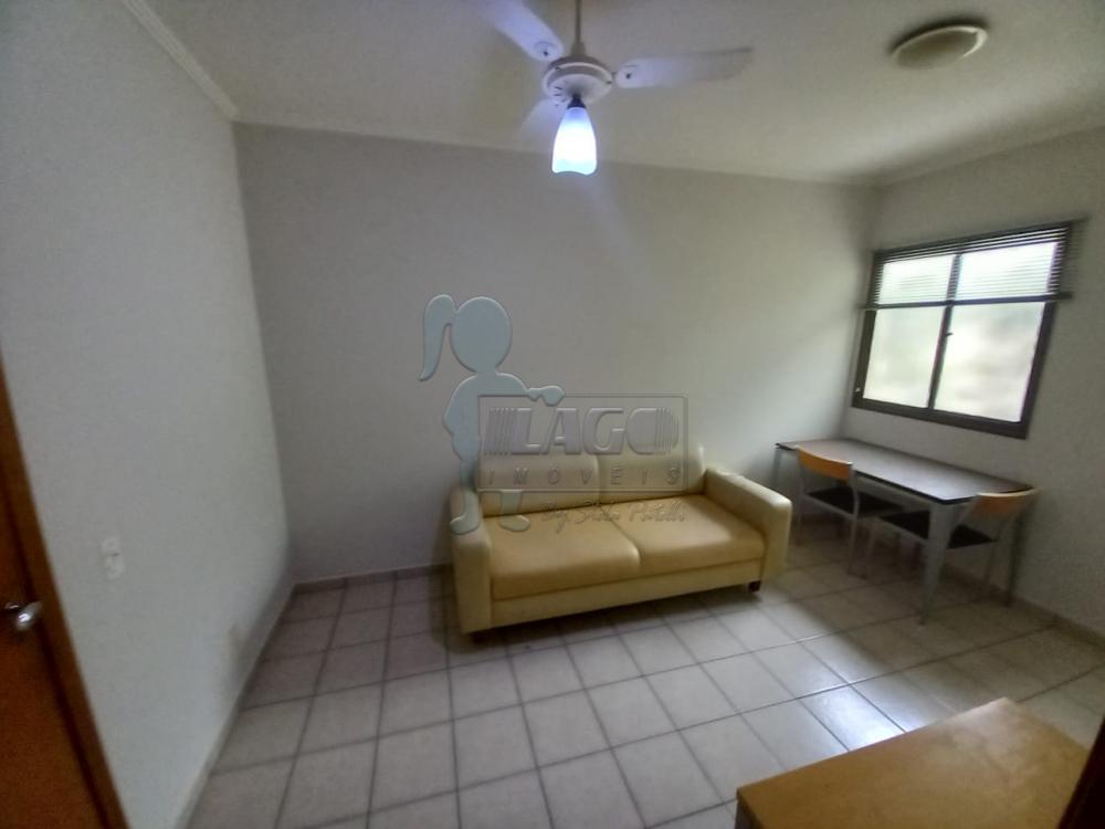 Alugar Apartamentos / Padrão em Ribeirão Preto R$ 950,00 - Foto 1