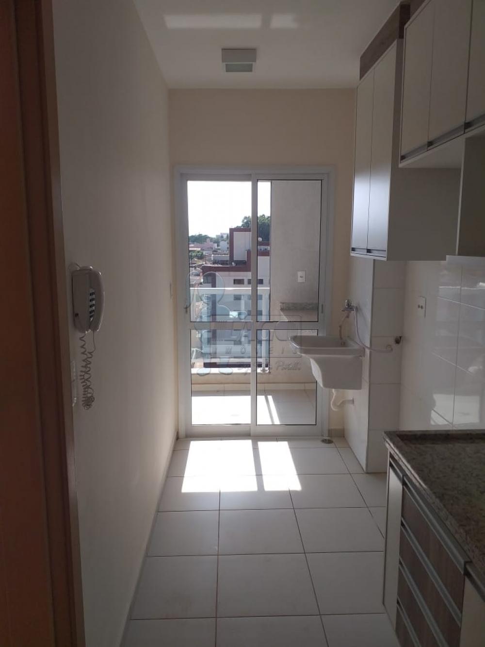 Alugar Apartamento / Padrão em Ribeirão Preto R$ 2.850,00 - Foto 3