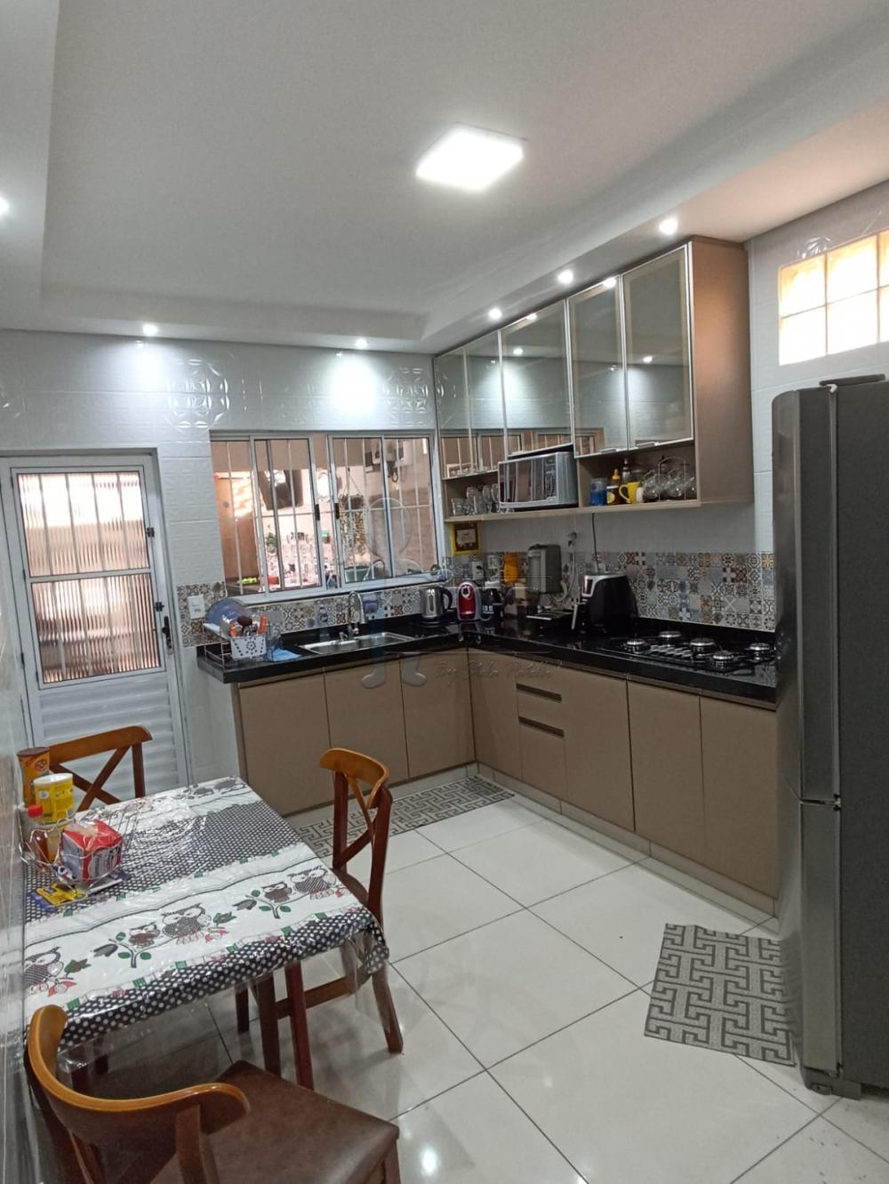 Comprar Casas / Padrão em Ribeirão Preto R$ 450.000,00 - Foto 4