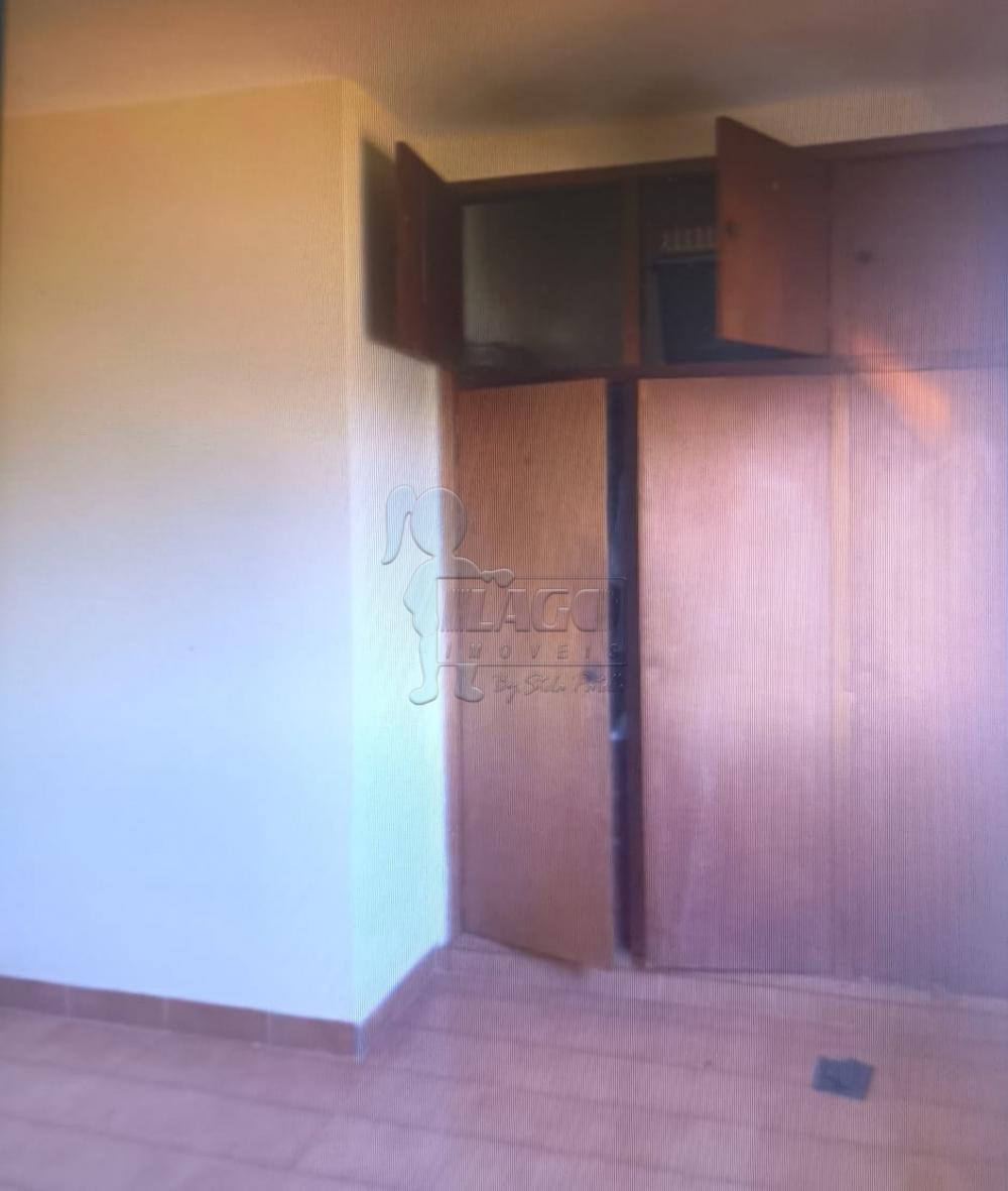 Comprar Casas / Padrão em Ribeirão Preto R$ 450.000,00 - Foto 3