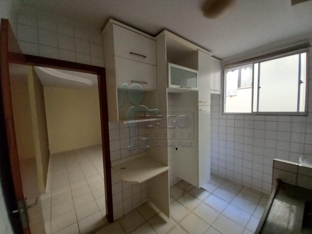 Alugar Apartamentos / Padrão em Ribeirão Preto R$ 1.100,00 - Foto 3