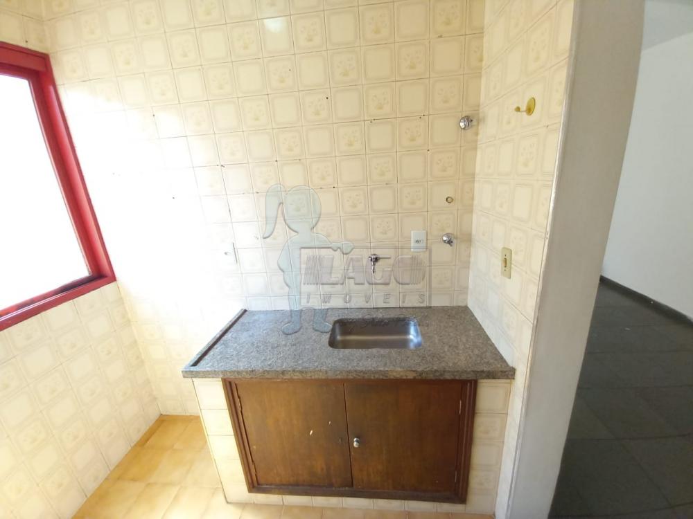 Alugar Apartamentos / Padrão em Ribeirão Preto R$ 600,00 - Foto 5