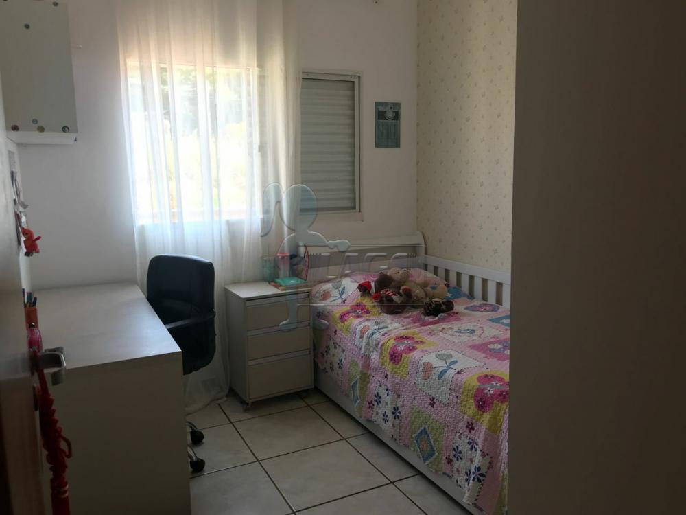 Comprar Apartamentos / Padrão em Ribeirão Preto R$ 235.000,00 - Foto 2