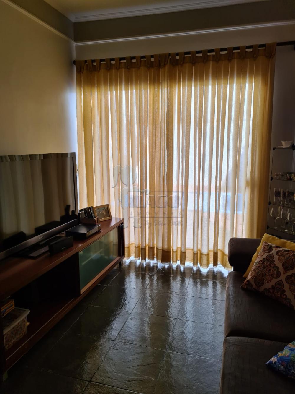 Comprar Casas / Padrão em Ribeirão Preto R$ 870.000,00 - Foto 4