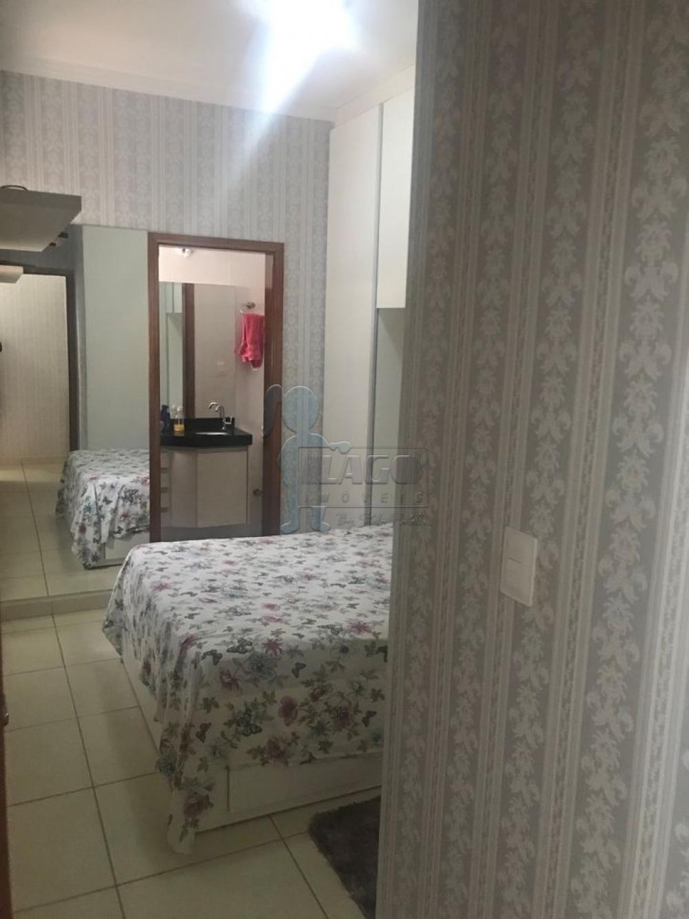 Alugar Apartamentos / Padrão em Ribeirão Preto R$ 1.700,00 - Foto 5