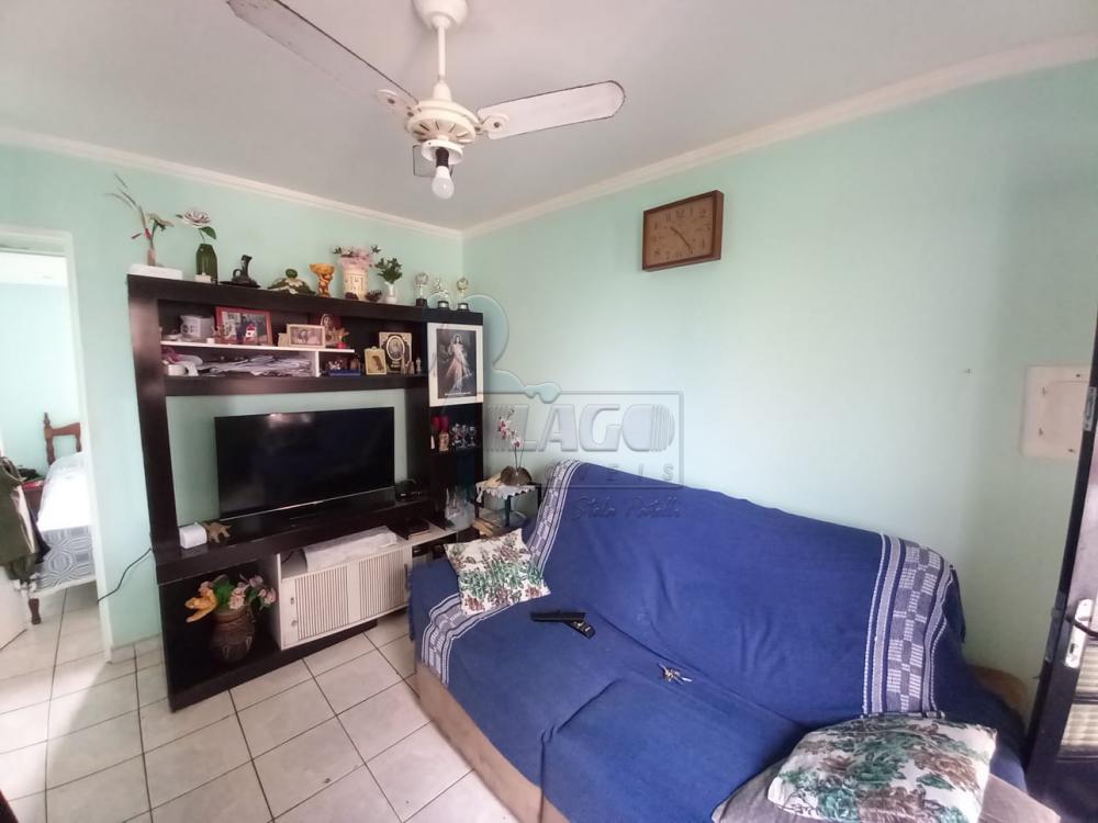 Comprar Apartamentos / Padrão em Ribeirão Preto R$ 139.000,00 - Foto 1