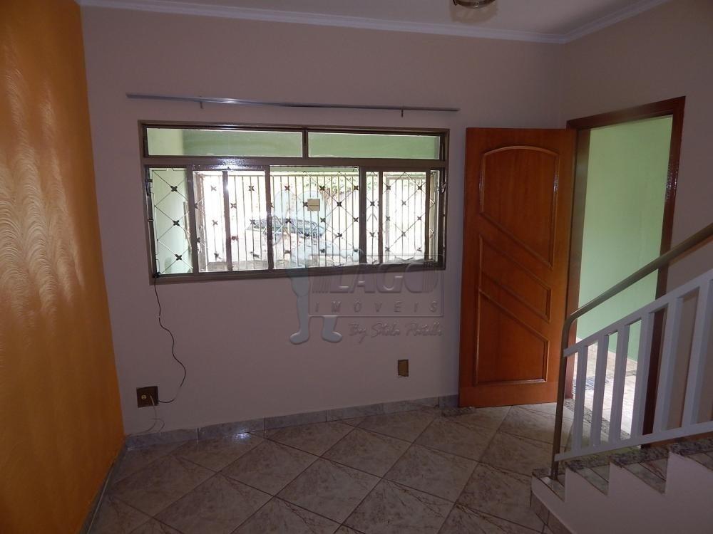 Alugar Casas / Padrão em Ribeirão Preto R$ 1.800,00 - Foto 1