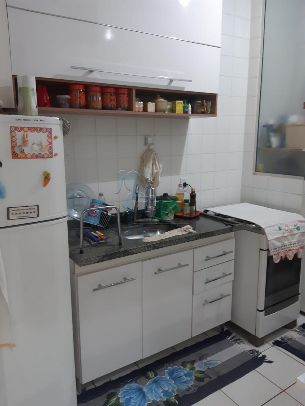 Comprar Apartamentos / Padrão em Ribeirão Preto R$ 212.000,00 - Foto 4