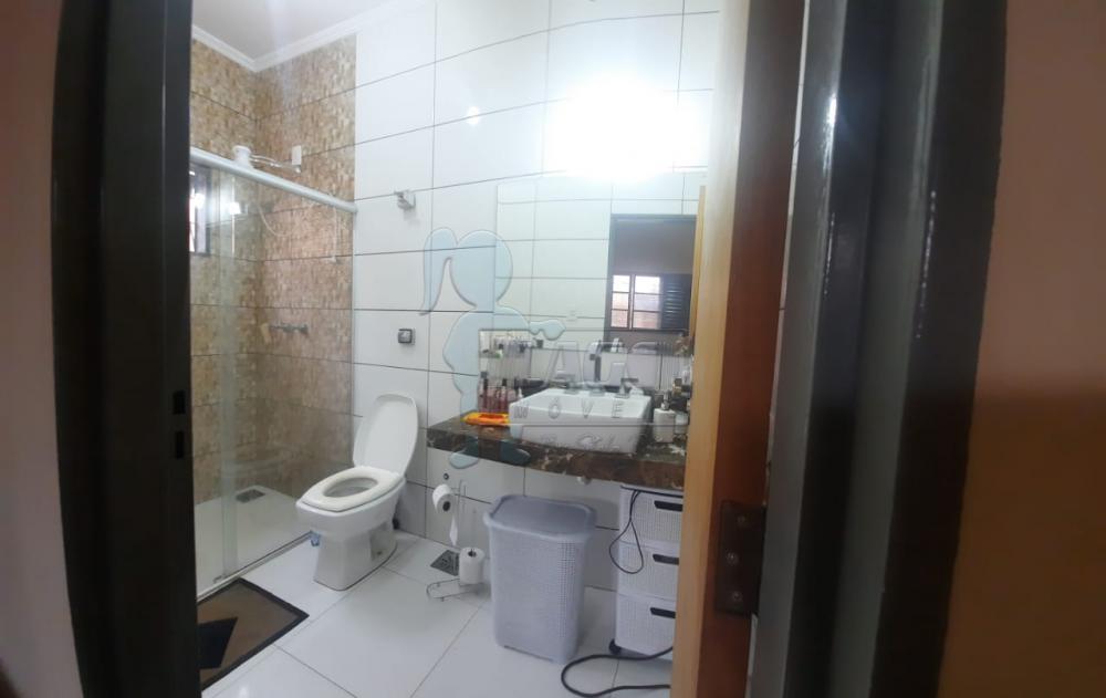 Alugar Casas / Padrão em Ribeirão Preto R$ 1.800,00 - Foto 11