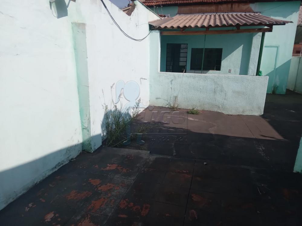 Alugar Casas / Padrão em Ribeirão Preto R$ 600,00 - Foto 6