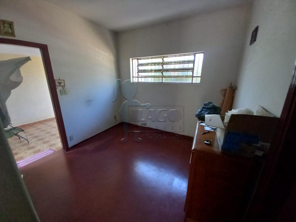 Alugar Casas / Padrão em Ribeirão Preto R$ 1.200,00 - Foto 4