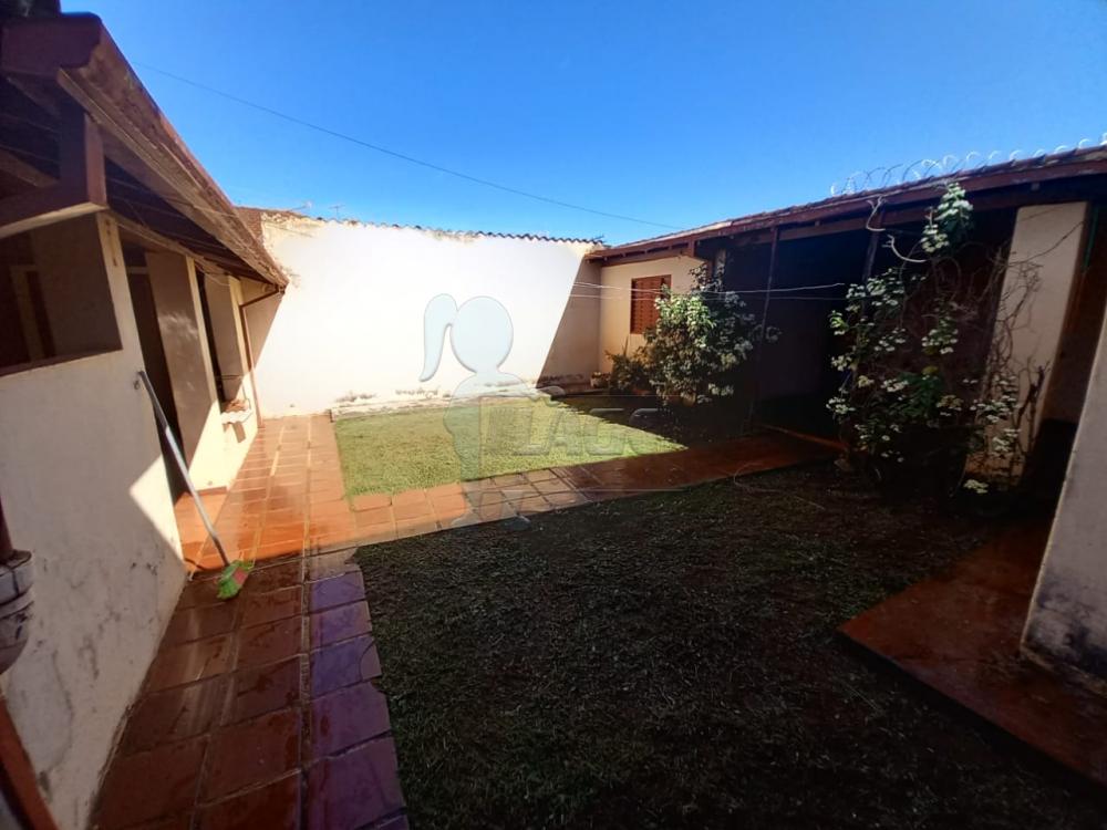 Alugar Casas / Padrão em Ribeirão Preto R$ 1.200,00 - Foto 15