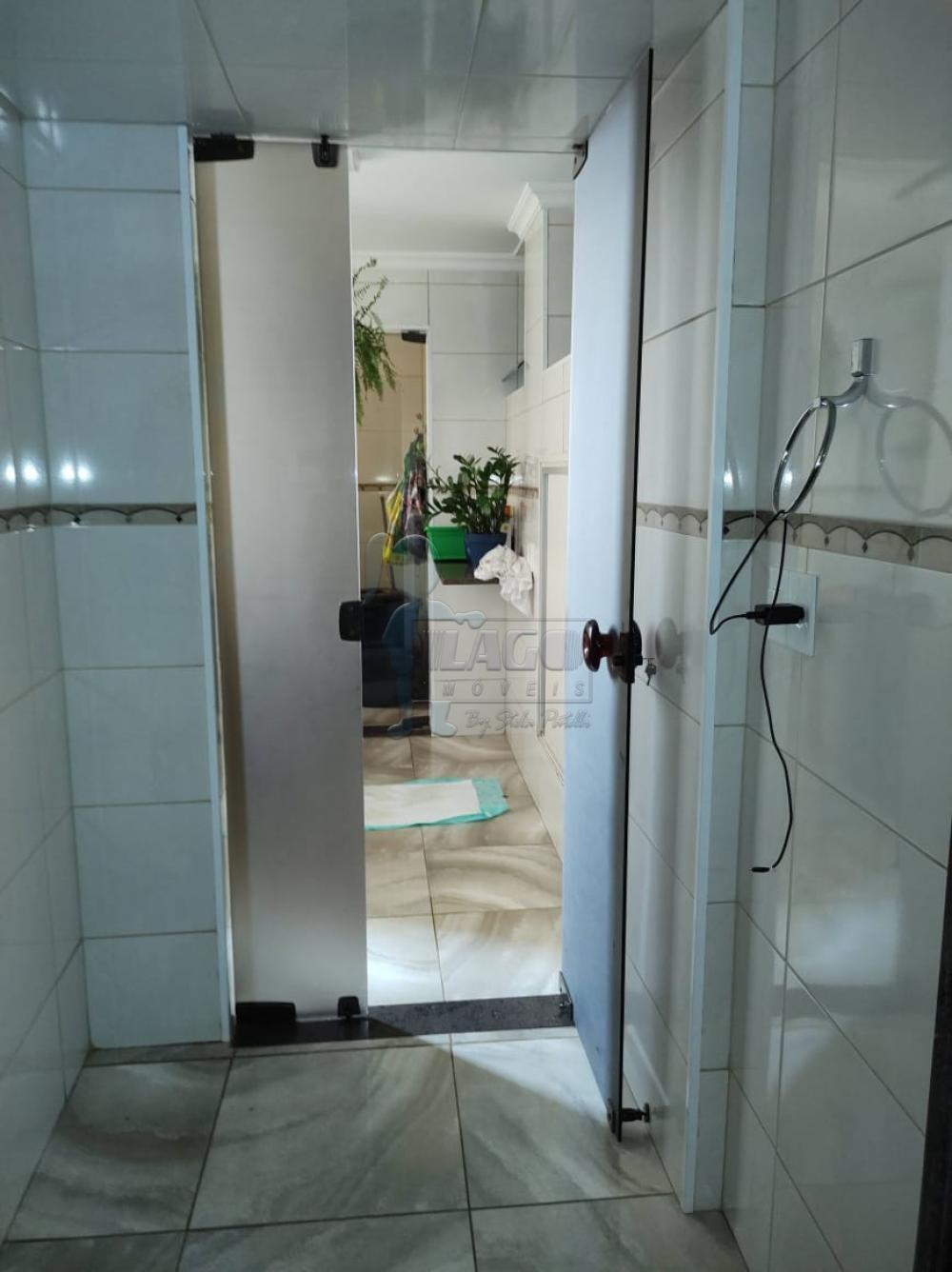 Alugar Apartamentos / Padrão em Ribeirão Preto R$ 1.500,00 - Foto 3