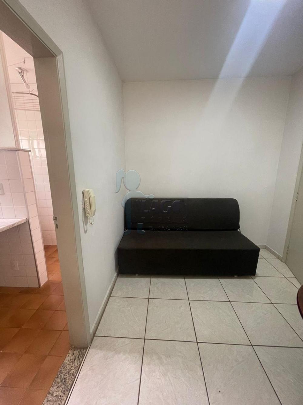 Alugar Apartamentos / Padrão em Ribeirão Preto R$ 500,00 - Foto 1