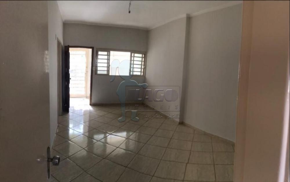 Comprar Casas / Padrão em Ribeirão Preto R$ 400.000,00 - Foto 2