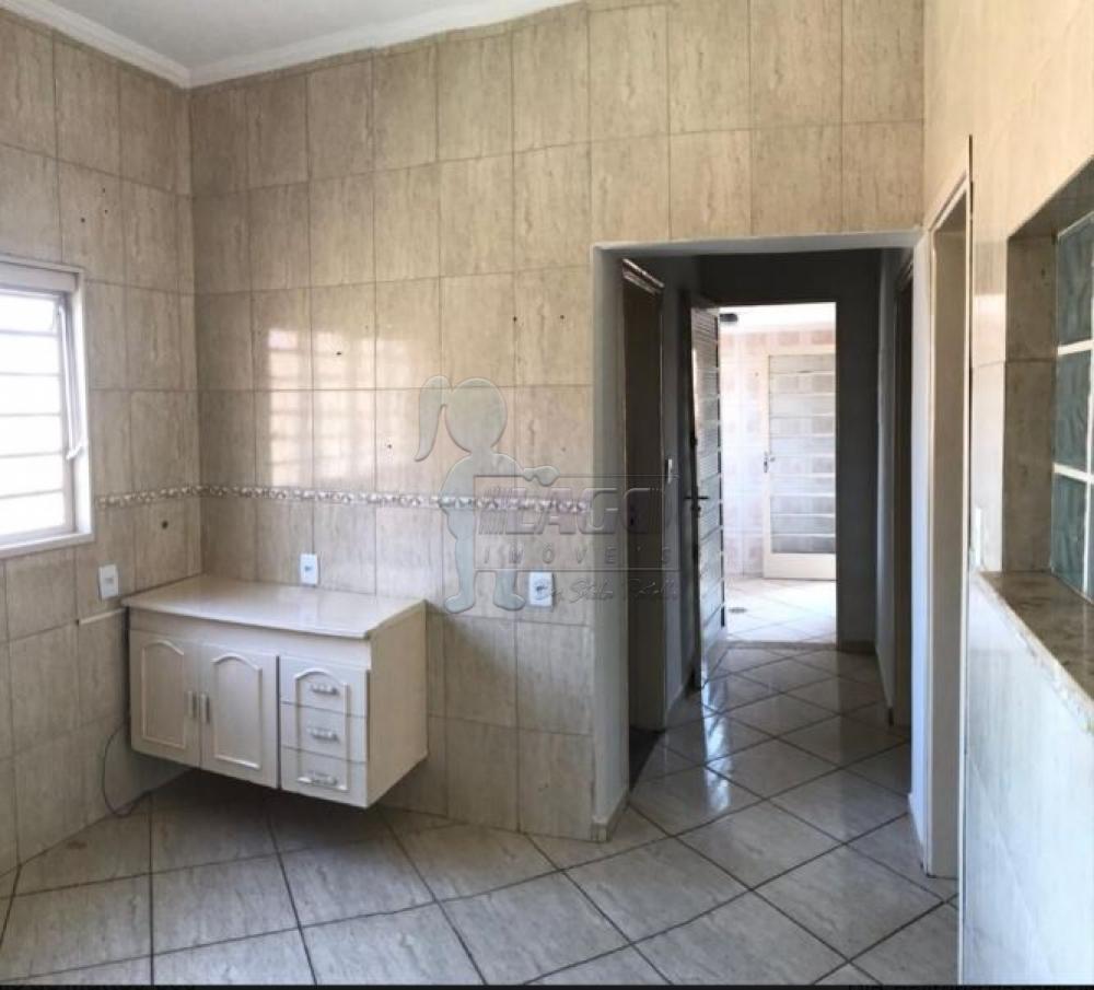 Comprar Casas / Padrão em Ribeirão Preto R$ 400.000,00 - Foto 4