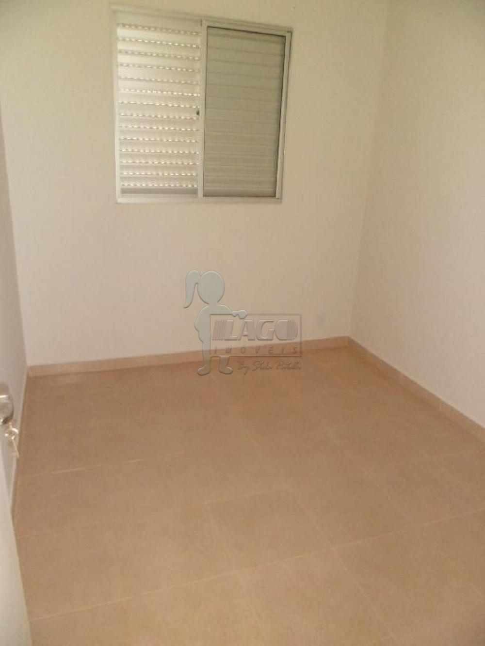 Alugar Apartamentos / Padrão em Ribeirão Preto R$ 700,00 - Foto 1