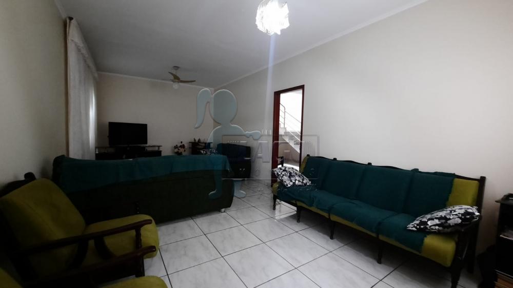 Comprar Casas / Padrão em Ribeirão Preto R$ 800.000,00 - Foto 1