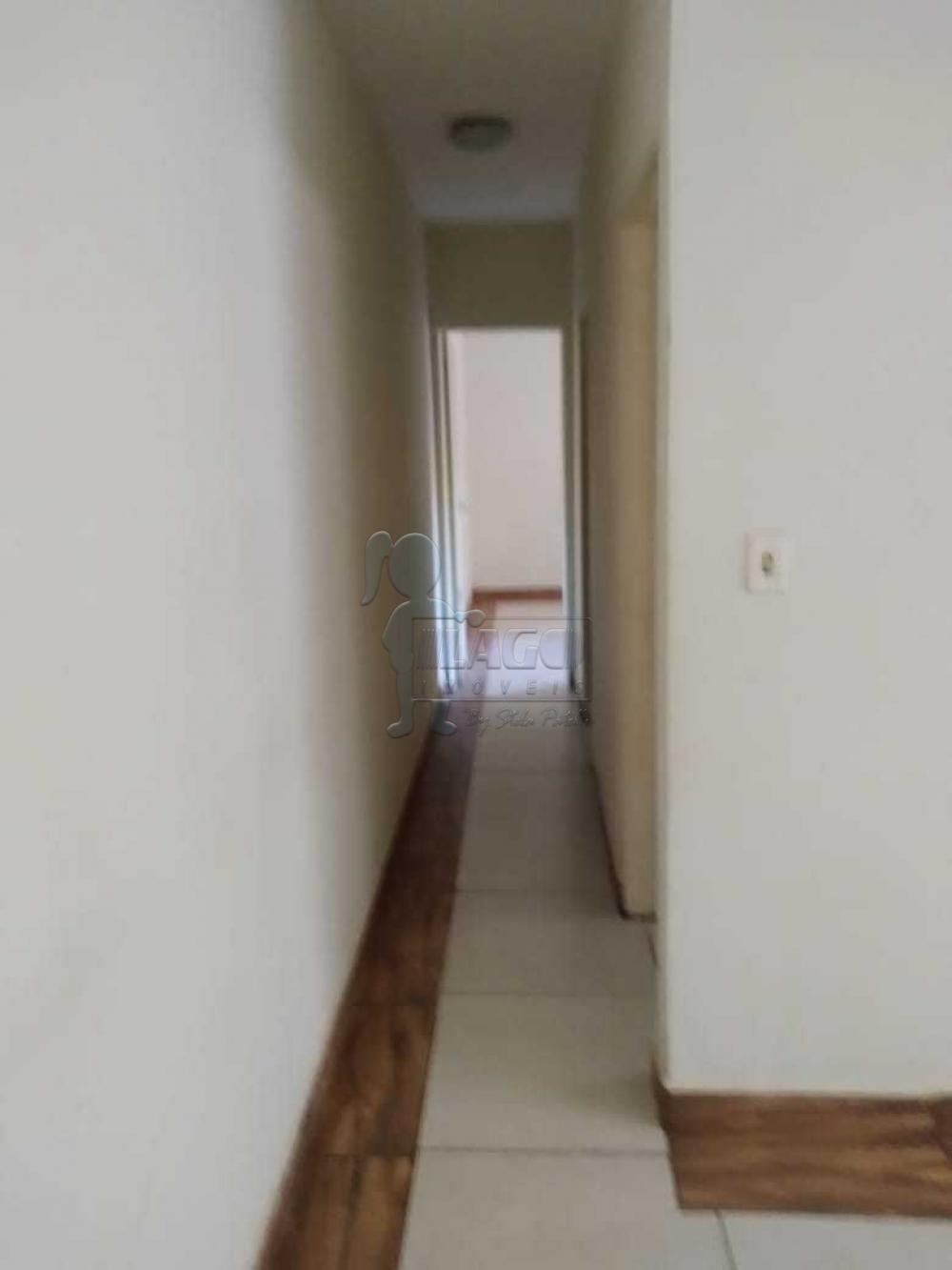 Alugar Apartamentos / Padrão em Ribeirão Preto R$ 540,00 - Foto 2