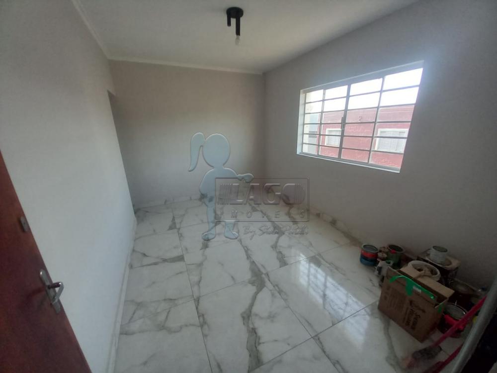 Alugar Apartamentos / Padrão em Ribeirão Preto R$ 1.100,00 - Foto 1