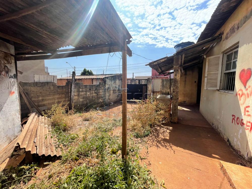 Alugar Casas / Padrão em Ribeirão Preto R$ 650,00 - Foto 11