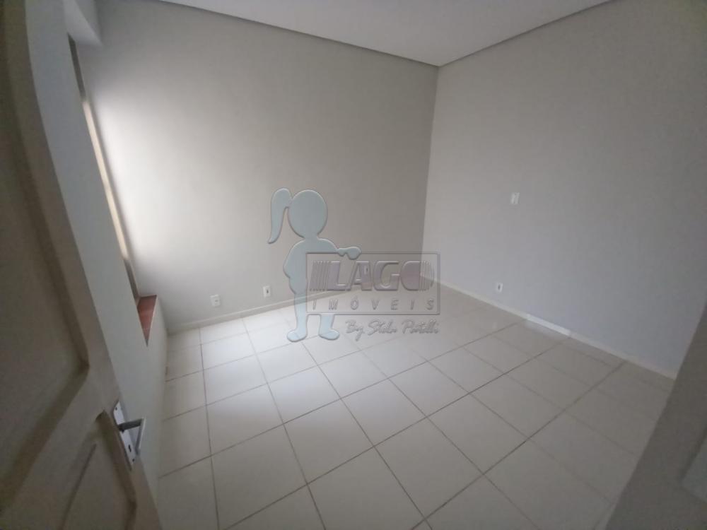 Alugar Casas / Padrão em Ribeirão Preto R$ 850,00 - Foto 3