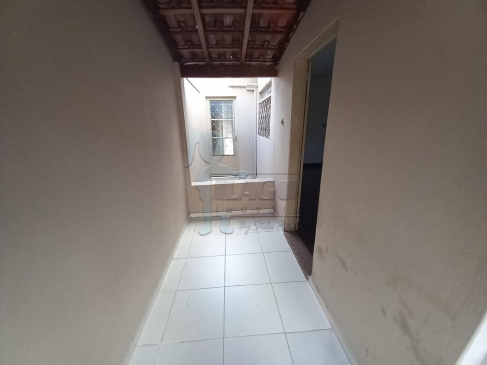 Alugar Casas / Padrão em Ribeirão Preto R$ 850,00 - Foto 11