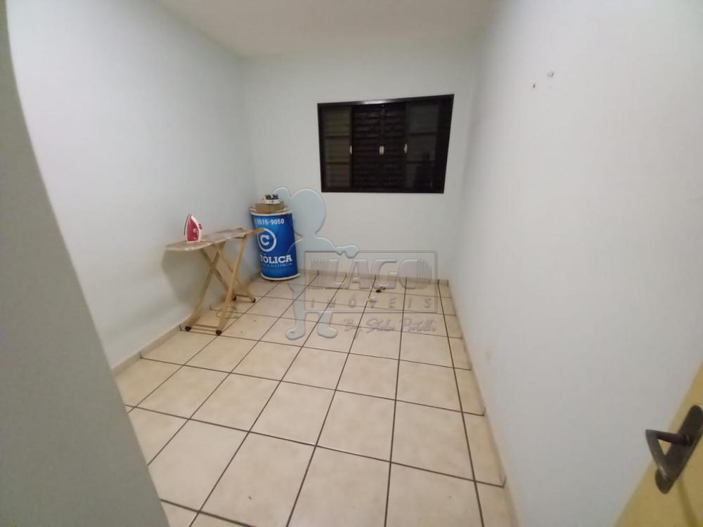 Alugar Apartamentos / Padrão em Ribeirão Preto R$ 900,00 - Foto 4