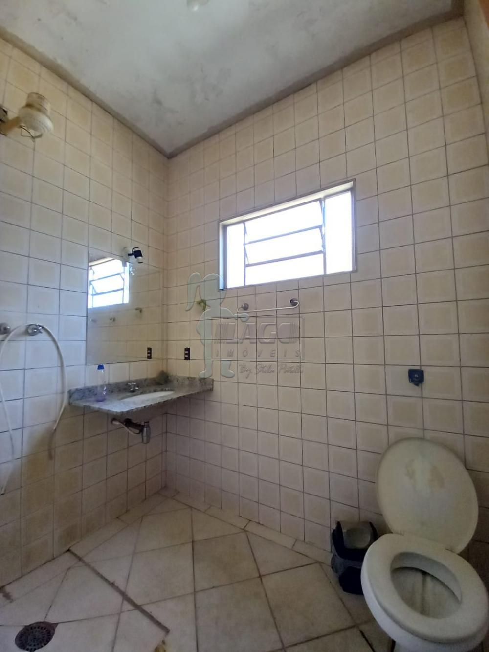 Alugar Casas / Padrão em Ribeirão Preto R$ 450,00 - Foto 3