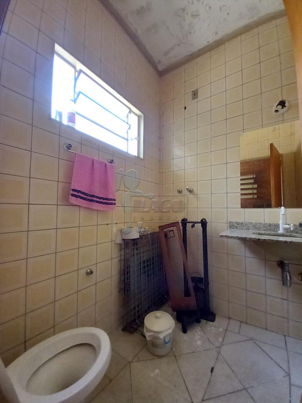 Alugar Casas / Padrão em Ribeirão Preto R$ 450,00 - Foto 4