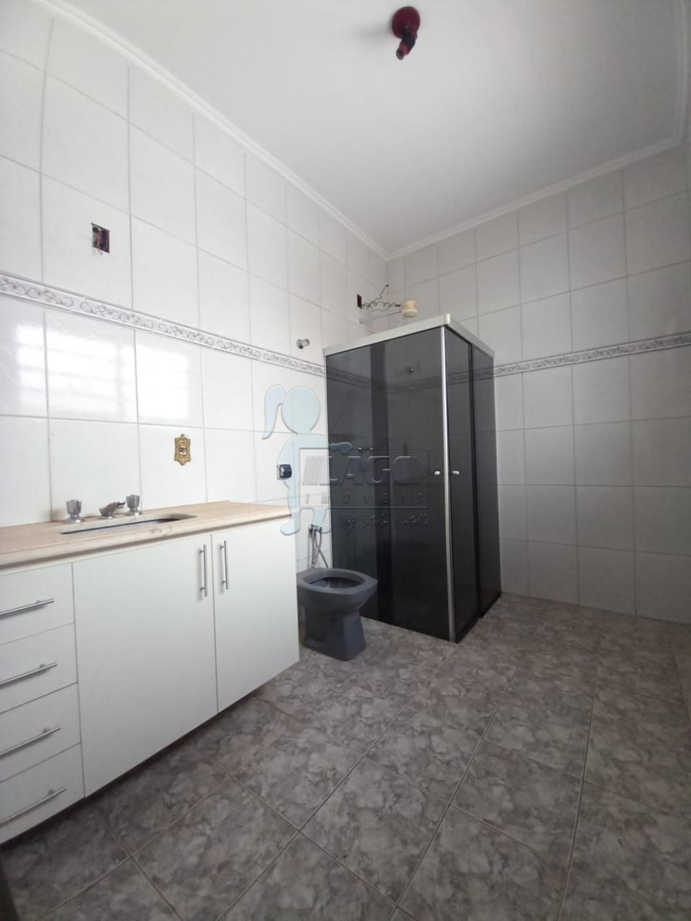 Alugar Apartamentos / Padrão em Ribeirão Preto R$ 1.700,00 - Foto 4