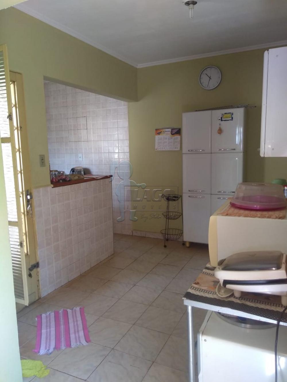 Alugar Casas / Padrão em Ribeirão Preto R$ 700,00 - Foto 7