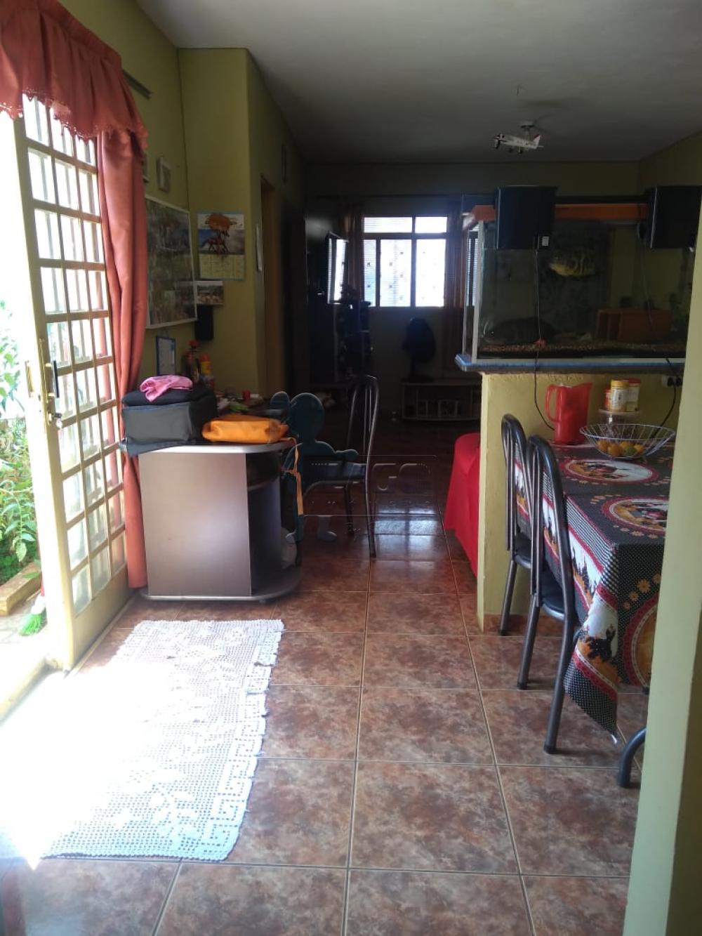 Alugar Casas / Padrão em Ribeirão Preto R$ 700,00 - Foto 11