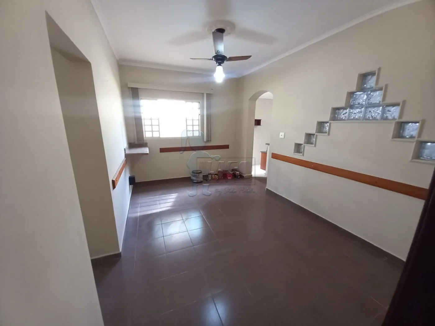 Alugar Comercial / Casa Comercial em Ribeirão Preto R$ 2.000,00 - Foto 1