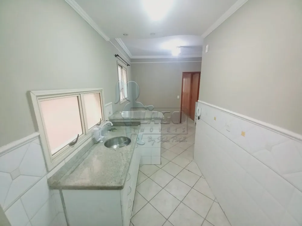 Alugar Apartamentos / Padrão em Ribeirão Preto R$ 800,00 - Foto 2