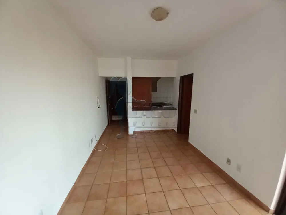 Alugar Apartamentos / Padrão em Ribeirão Preto R$ 600,00 - Foto 2