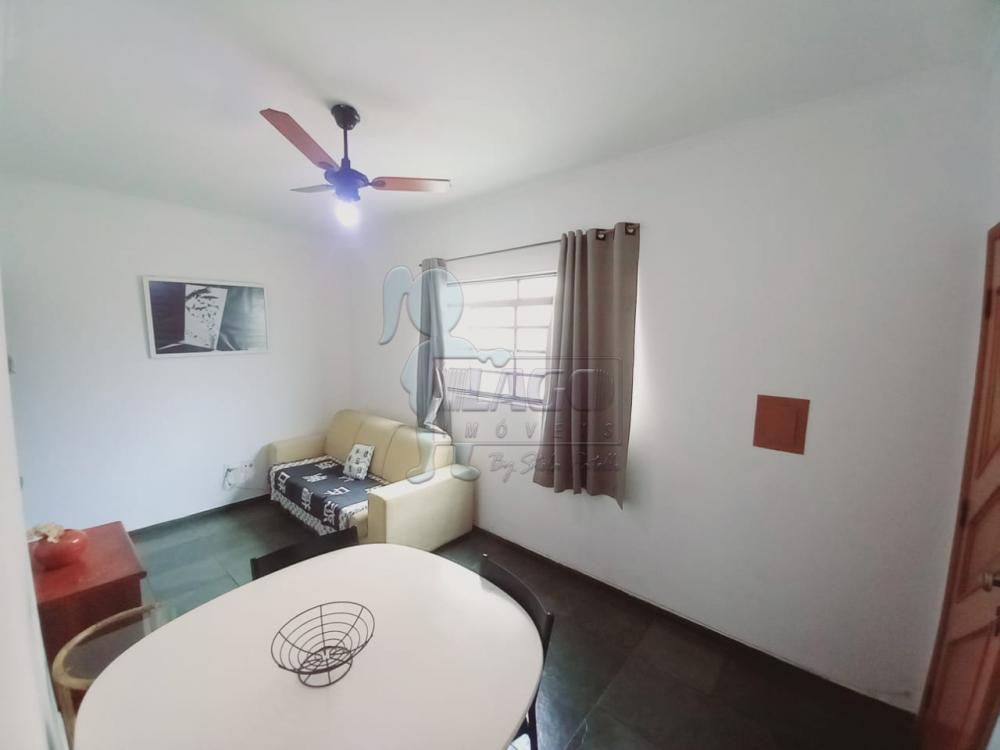 Alugar Apartamentos / Padrão em Ribeirão Preto R$ 1.400,00 - Foto 1