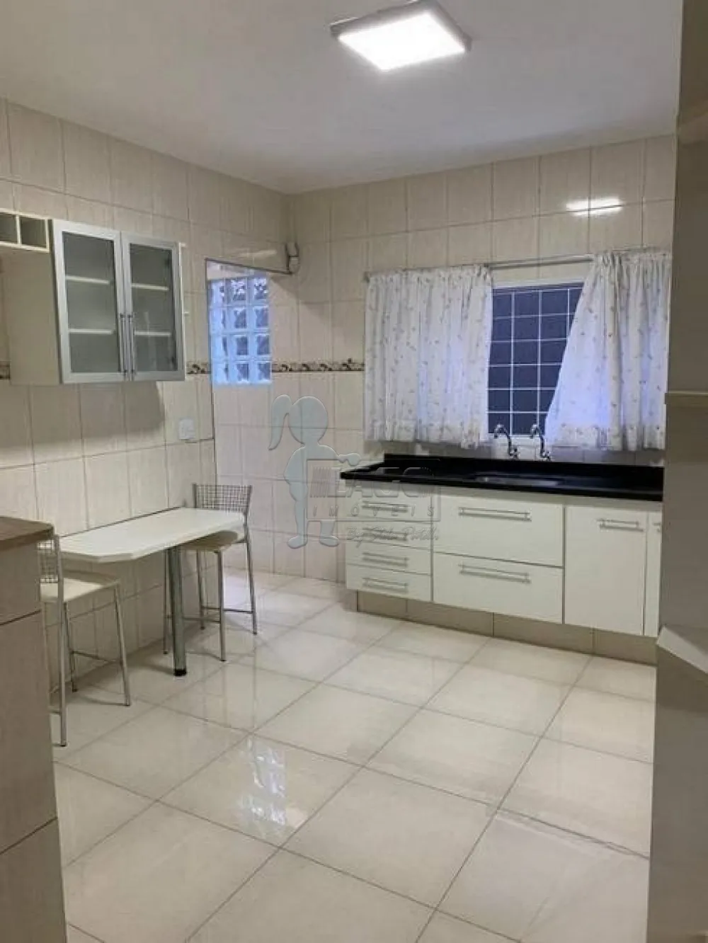 Alugar Casas / Padrão em Ribeirão Preto R$ 4.000,00 - Foto 4